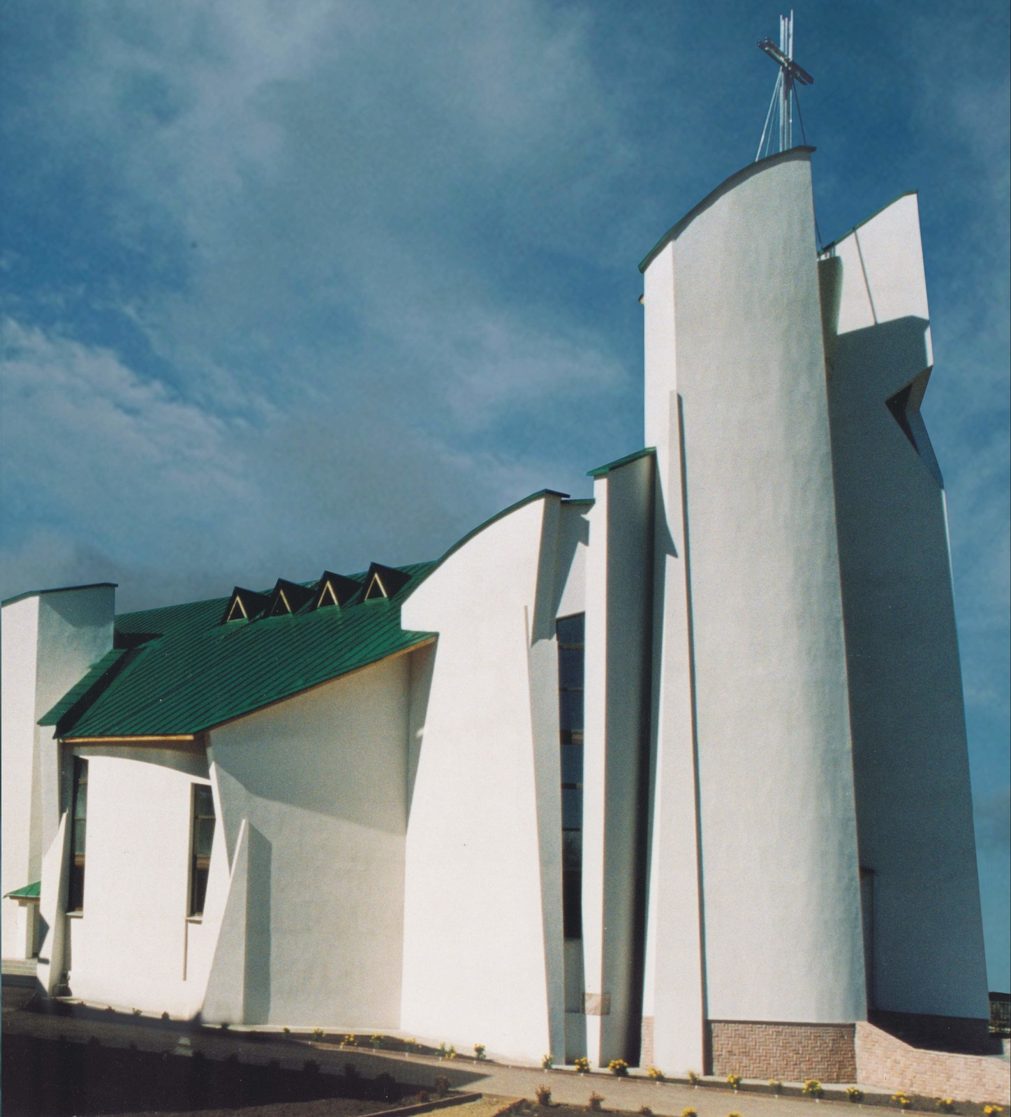 КАФЕДРАЛЬНЫЙ КАТОЛИЧЕСКИЙ СОБОР НЕПОРОЧНОГО СЕРДЦА ДЕВЫ МАРИИ