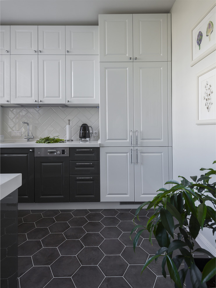 В гостях: светлая квартира с канадским сфинксом