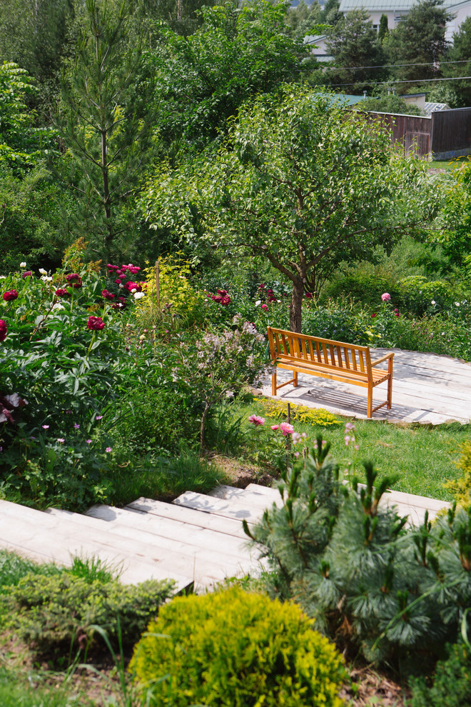 Сад недели: Пионы под неусыпным оком дракона