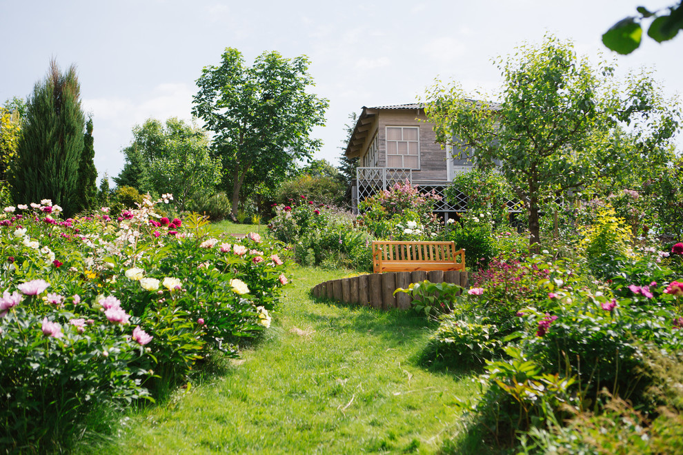 Сад недели: Пионы под неусыпным оком дракона