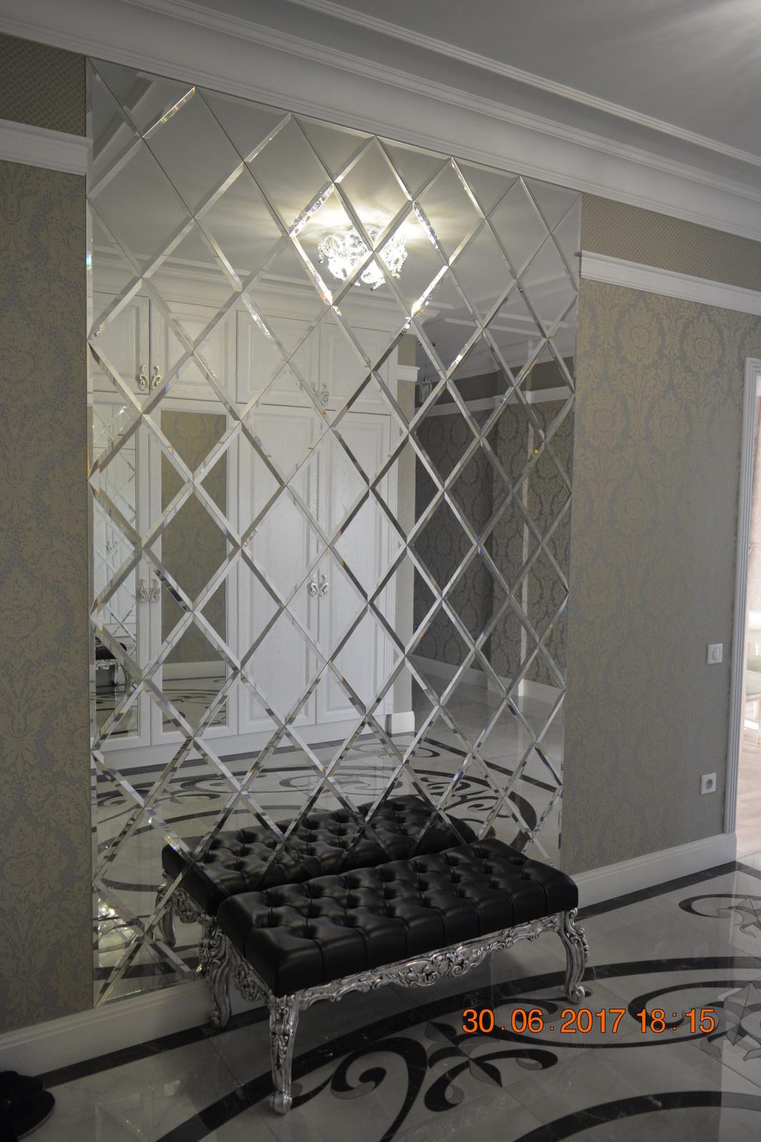 Зеркальное панно