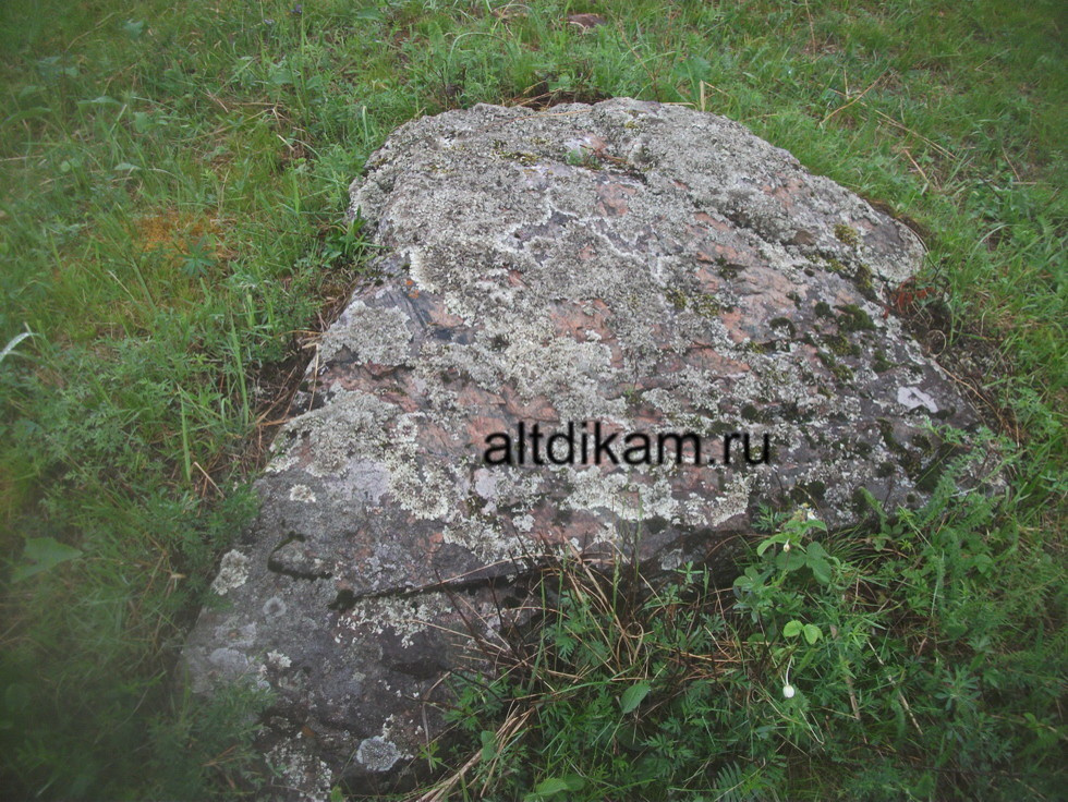 Глыбы каменные для ландшафтного дизайна большие