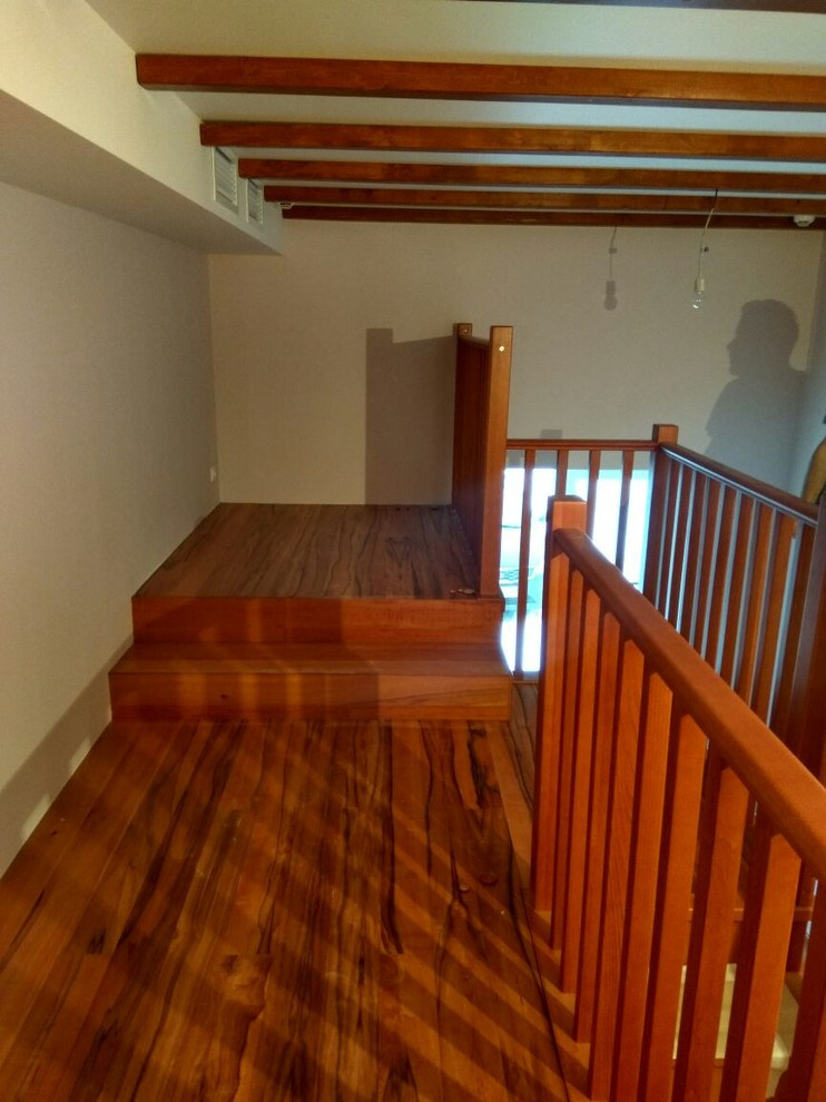 Деревянная  лестница