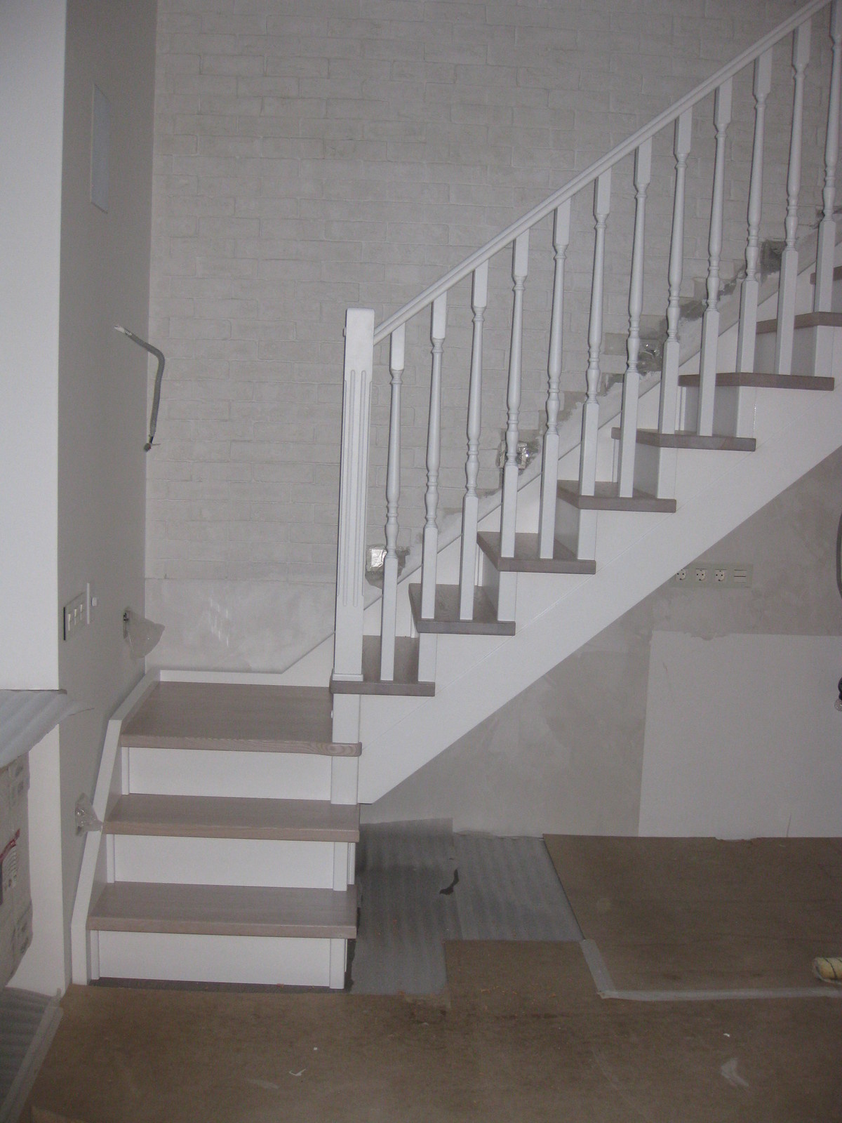 Деревянная  лестница