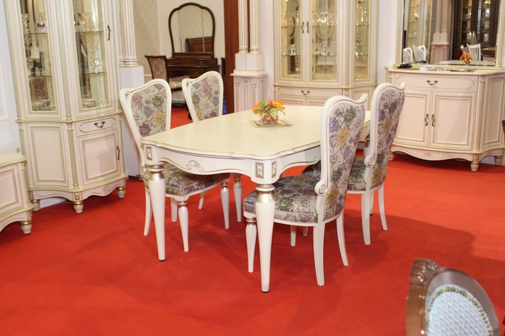 Обложка проекта: Классическая мебель из массива от фабрики "Юта"