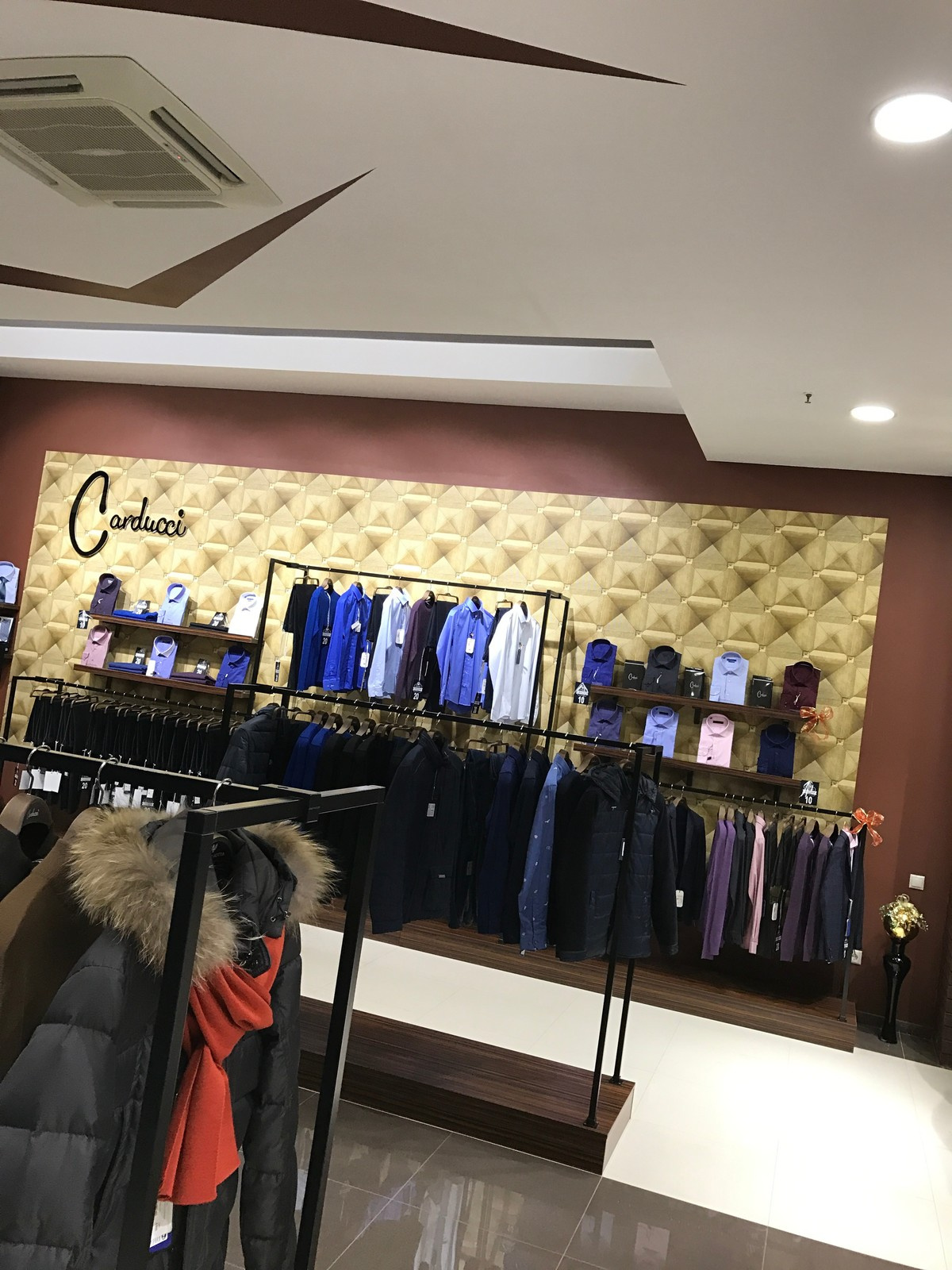 Бутик мужской одежды в г.Ставрополе ТЦ Космос