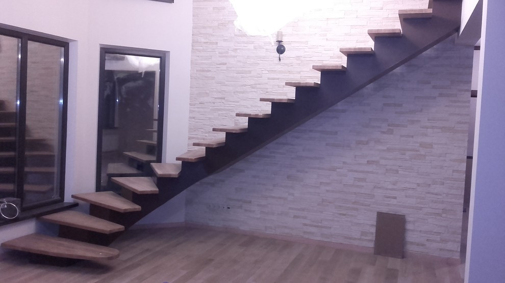 Лестница из дуба на монокосоуре