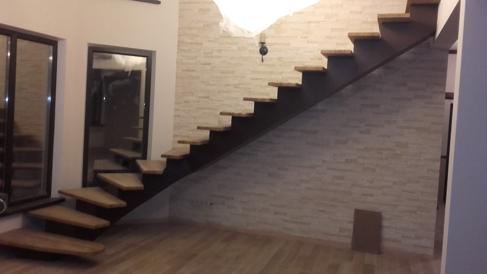 Лестница из дуба на монокосоуре