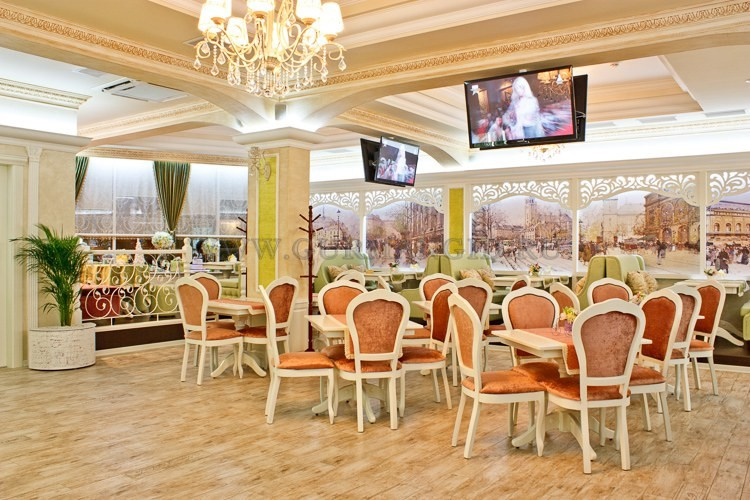 ресторан " Крема" в г. Краснодаре