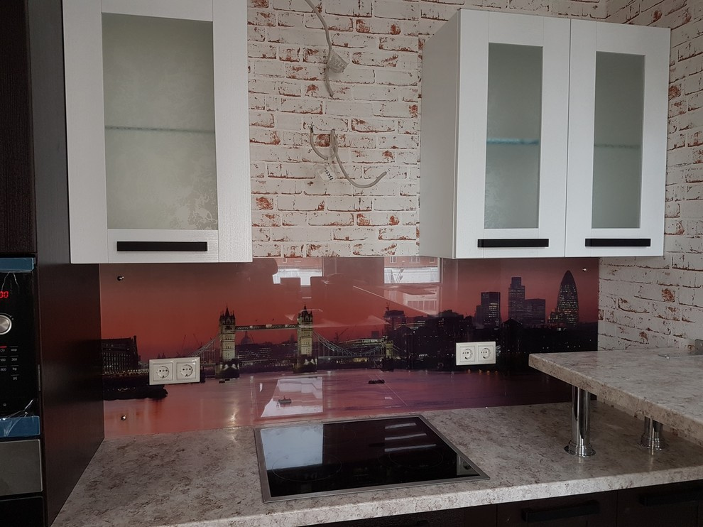 Обложка проекта: Кухонный фартук из стекла (тематика: города)