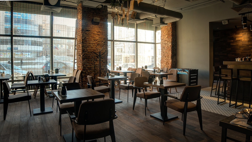 ELEVEN - Grill & Bar