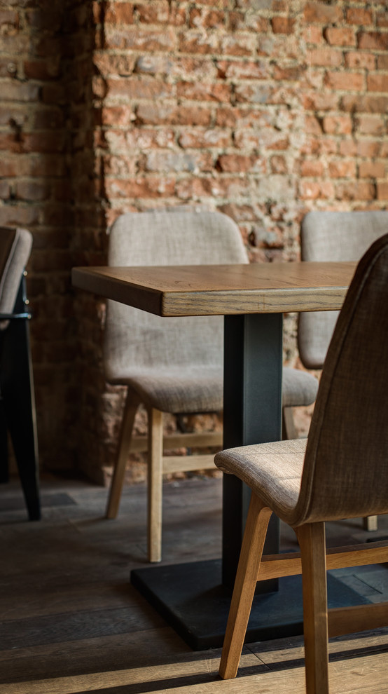 ELEVEN - Grill & Bar