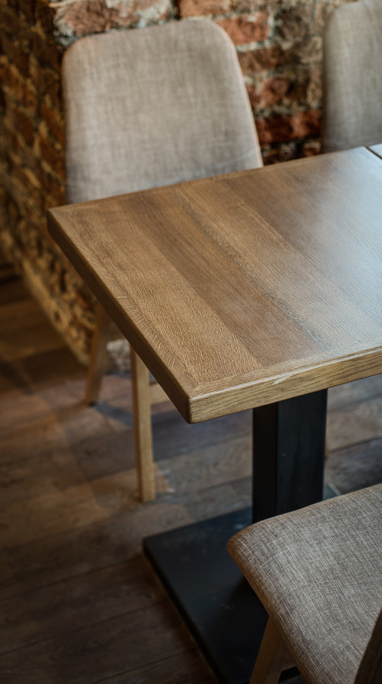 ELEVEN - Grill & Bar