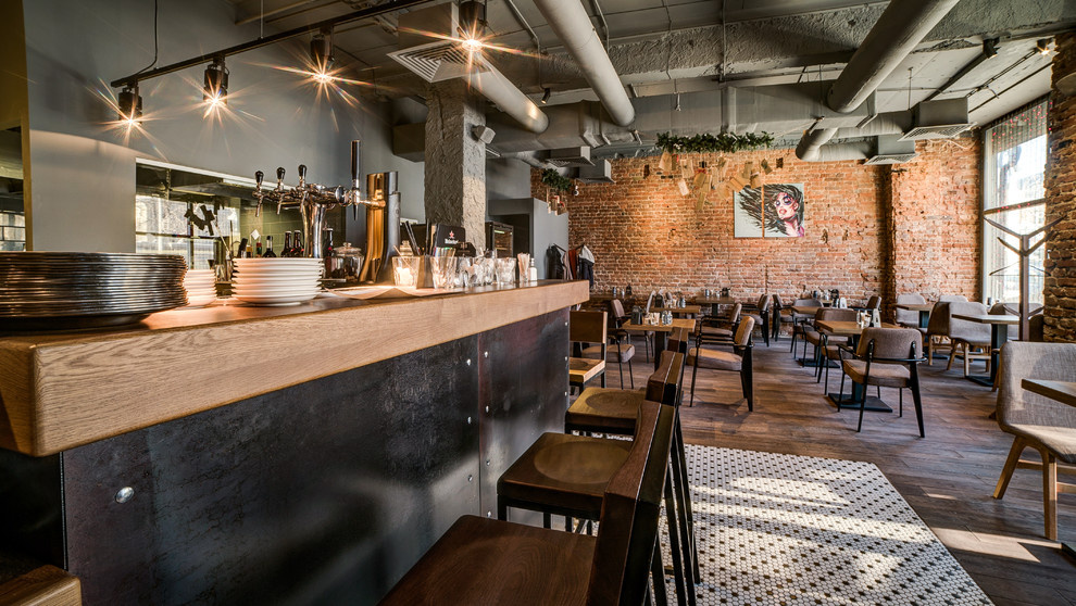 ELEVEN - Grill & Bar