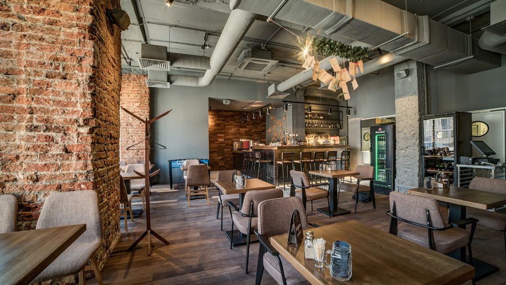 ELEVEN - Grill & Bar