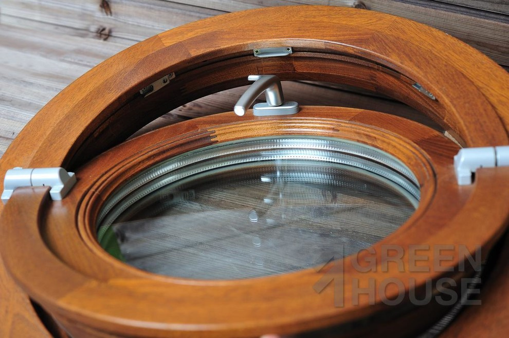 Круглое окно