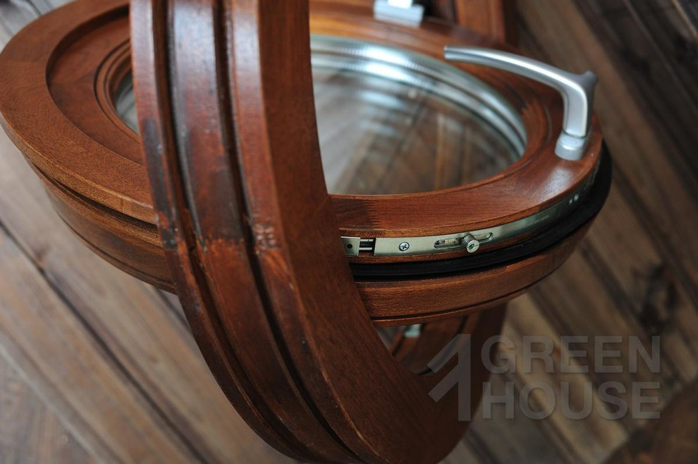 Круглое окно