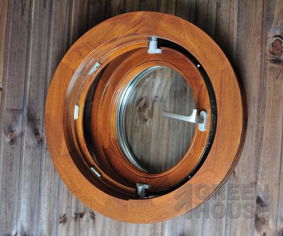 Круглое окно