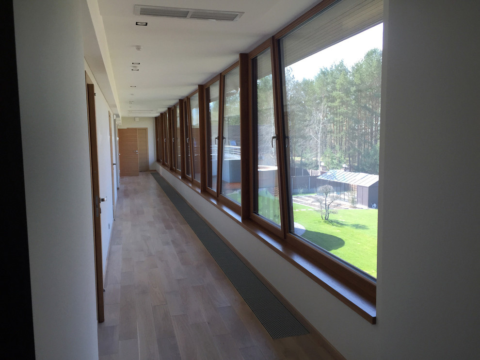 Монолитный загородный дом с бассейном, 1200 кв.м