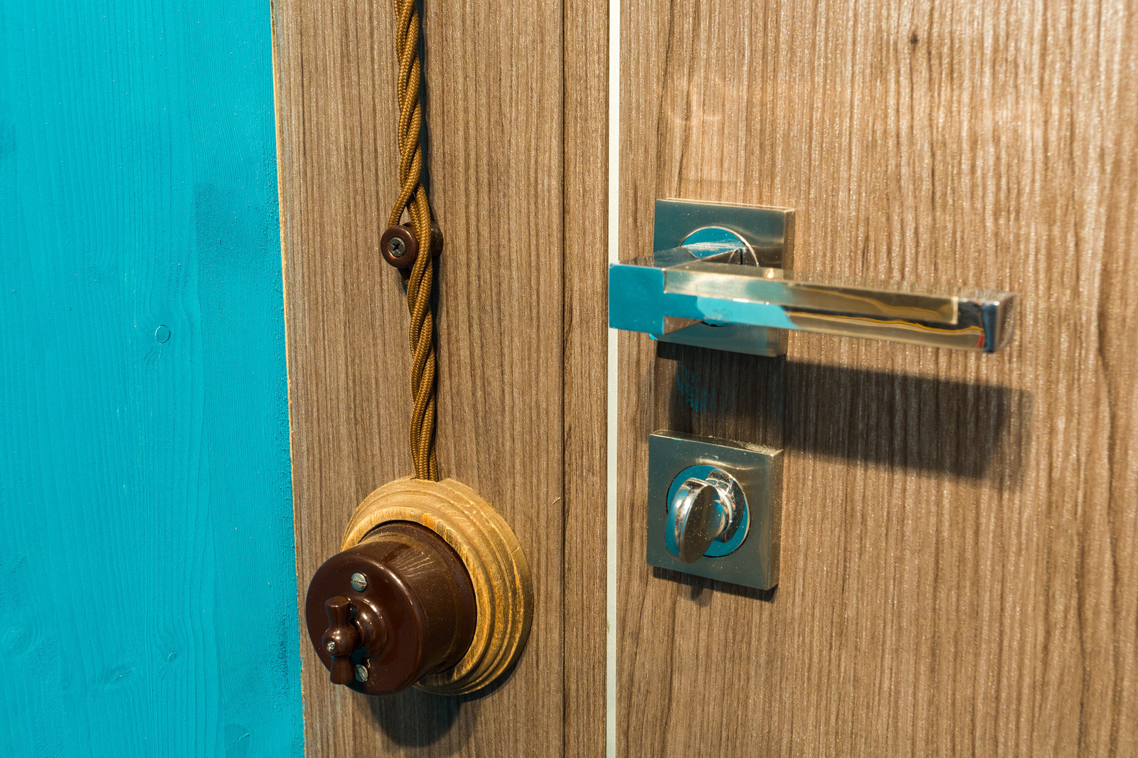 Мужской клуб в гараже