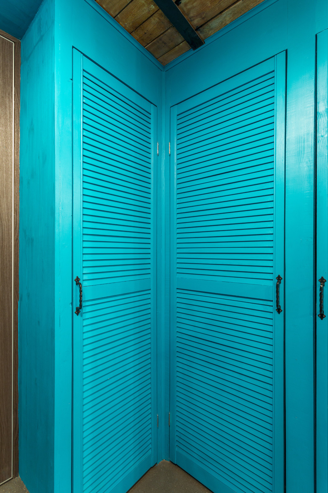 Мужской клуб в гараже