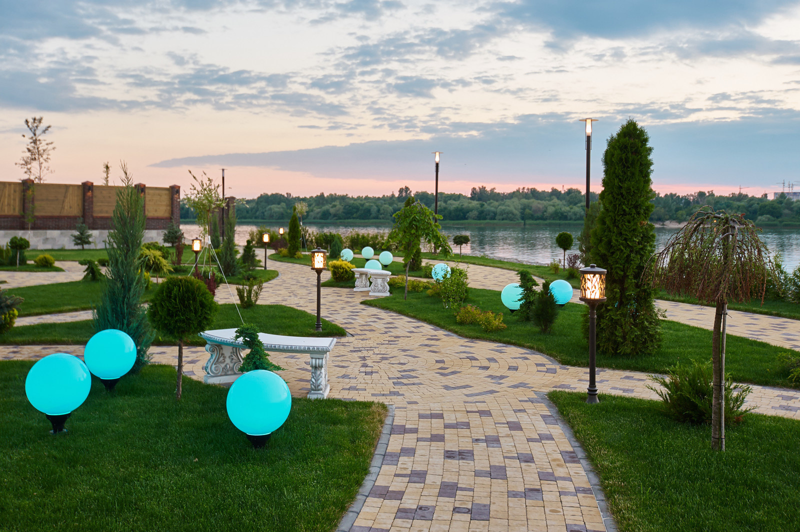 Waterhouse & Лев Голицын