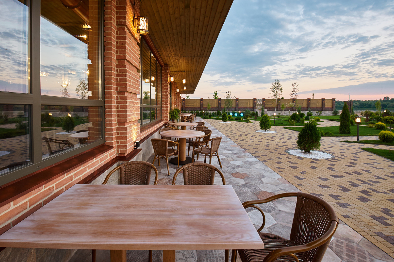 Waterhouse & Лев Голицын