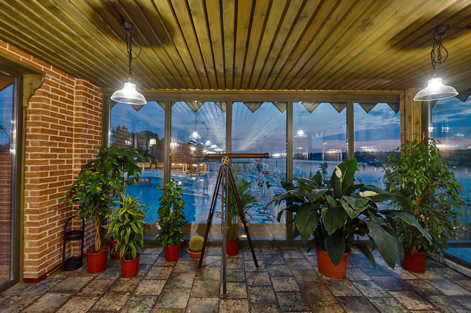 Waterhouse & Лев Голицын