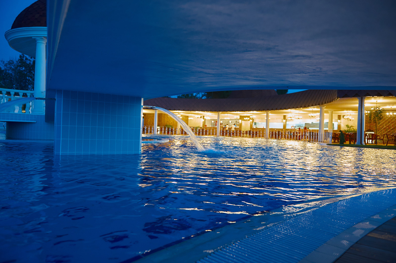 Waterhouse & Лев Голицын