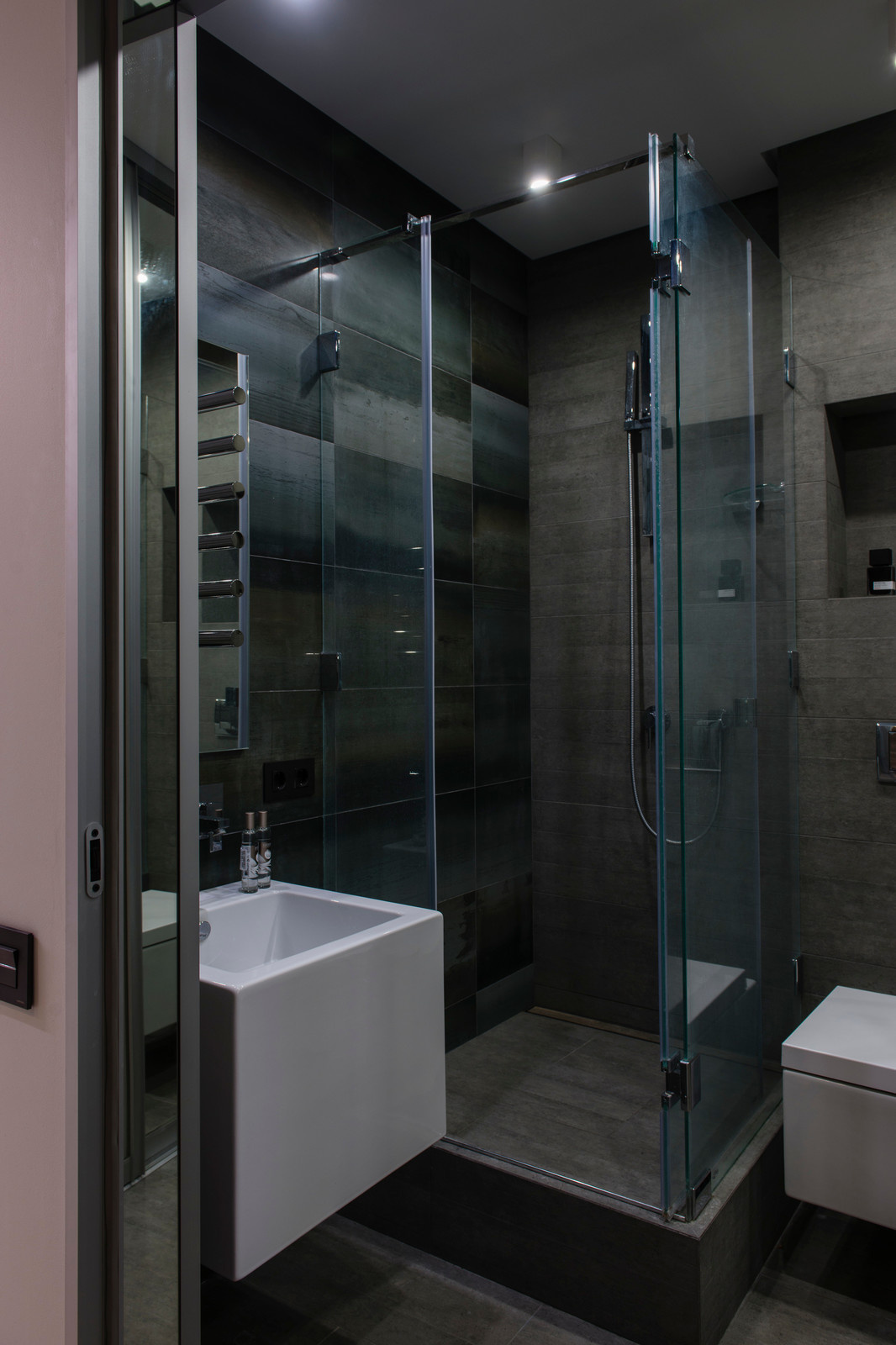 Квартира-студия в г. Ростове-на-Дону "Бетонная стена"