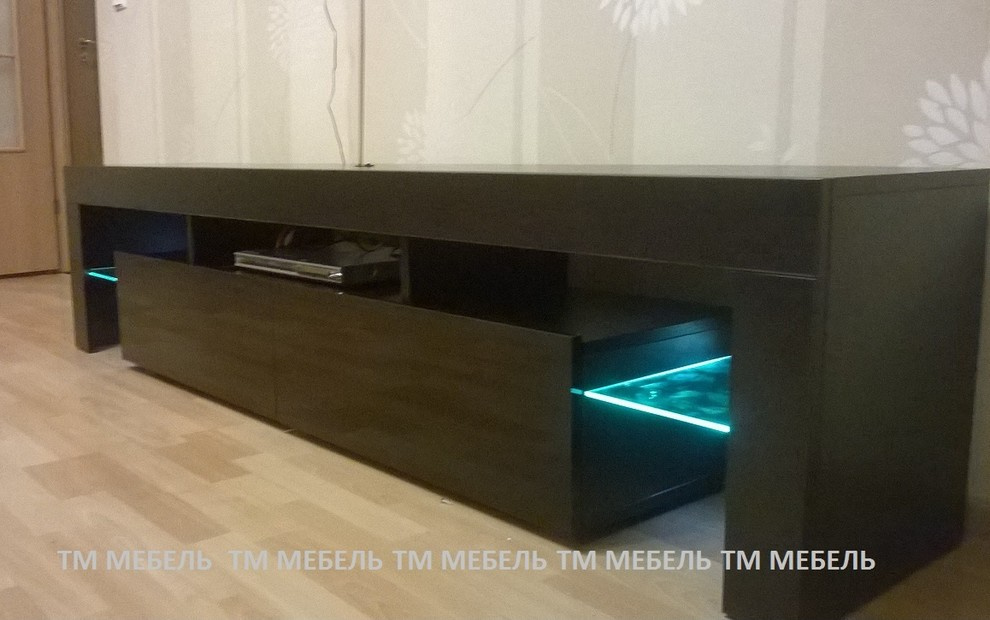 Тумба под ТВ чёрная