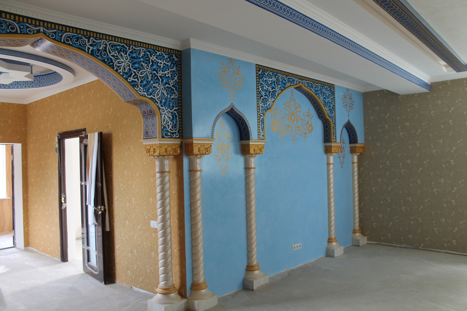 Трафаретный декор