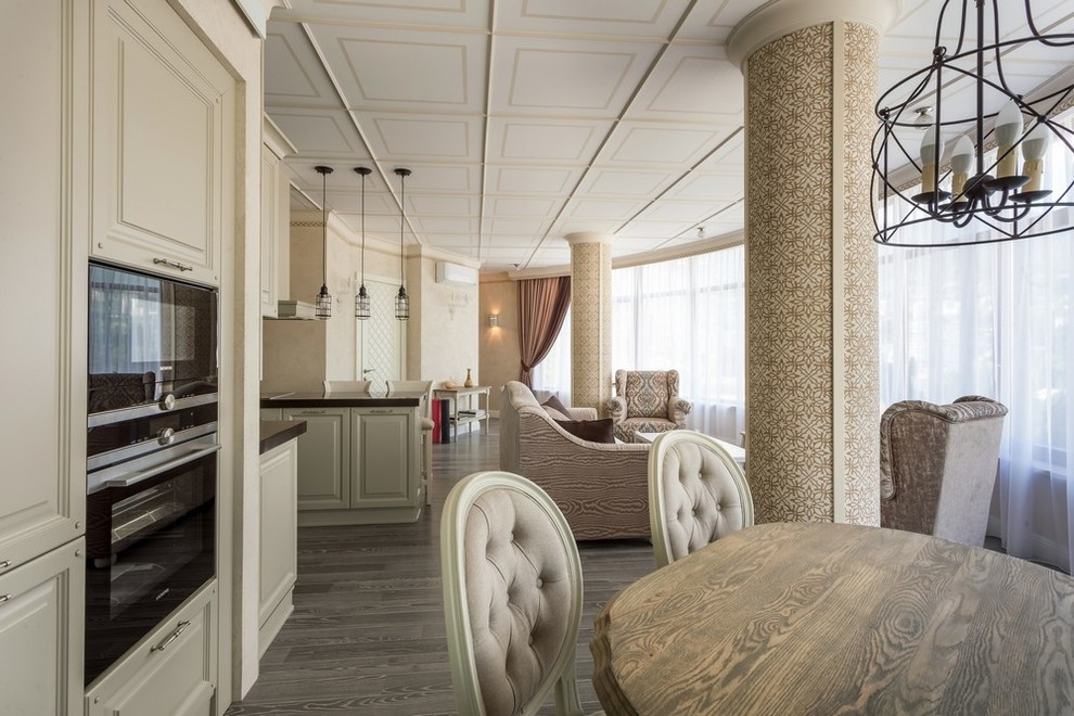 Трафаретный декор