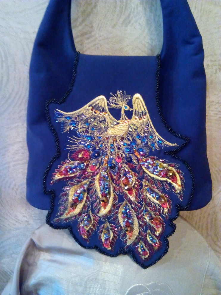 Вечерние и свадебные платья