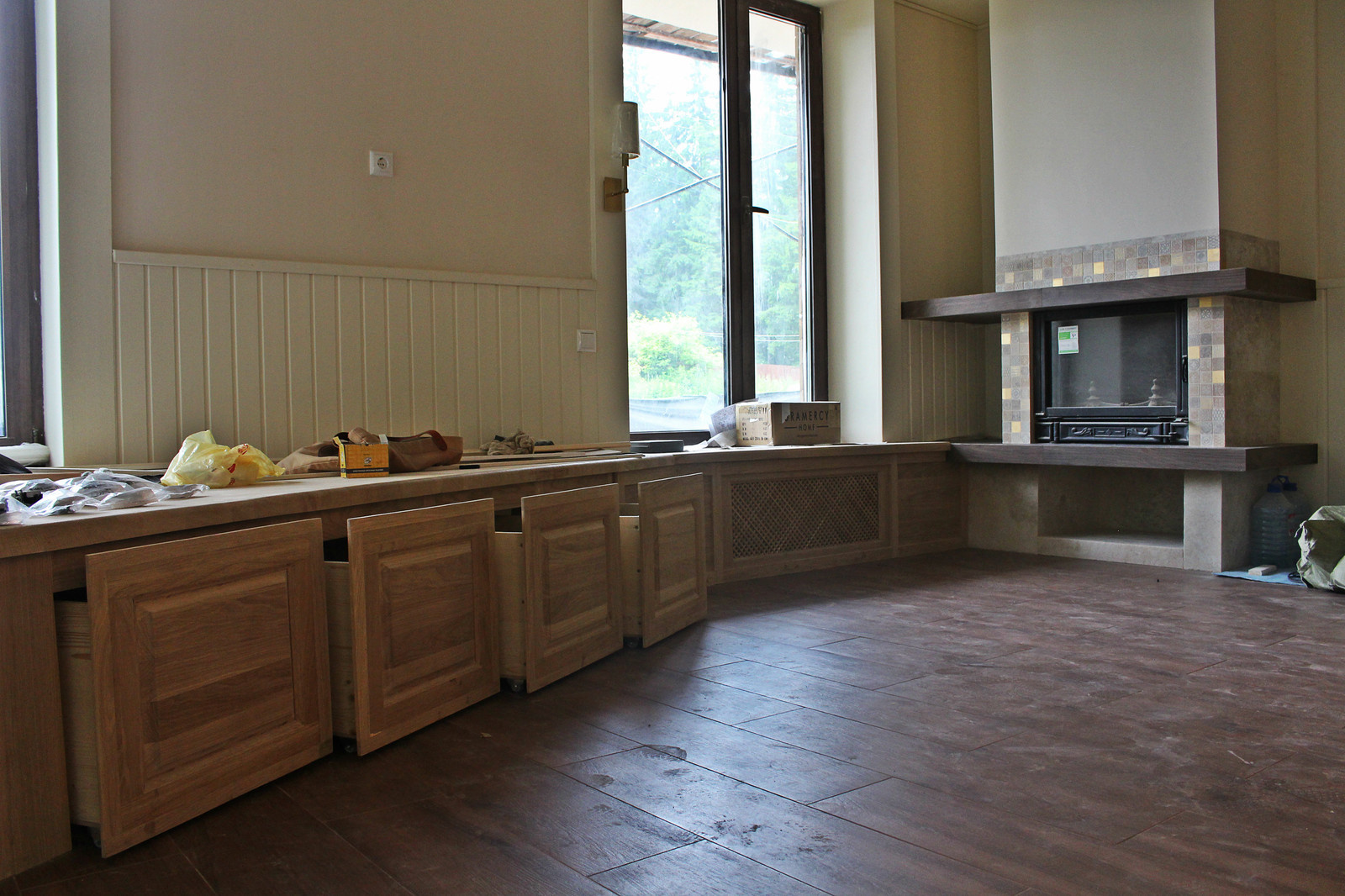 Загородное домовладение из двух сообщающихся коттеджей.