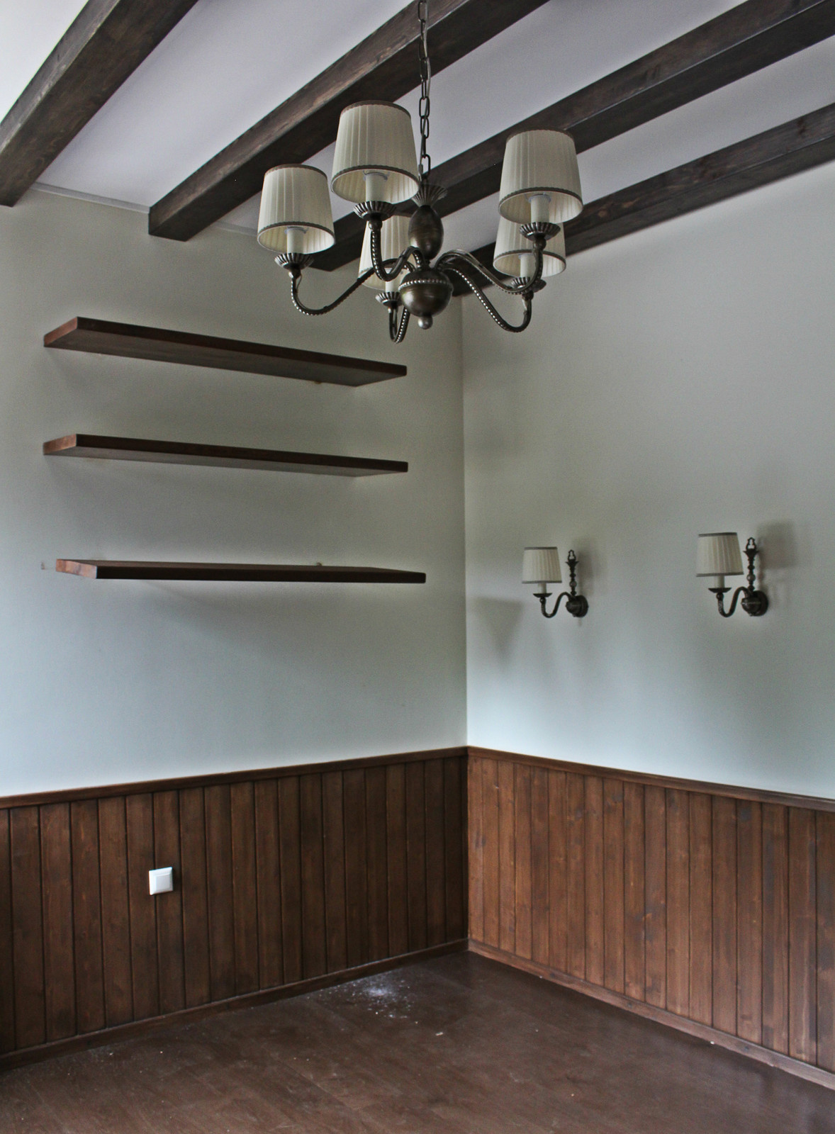 Гостевая спальня. Загородное домовладение из двух сообщающихся коттеджей.