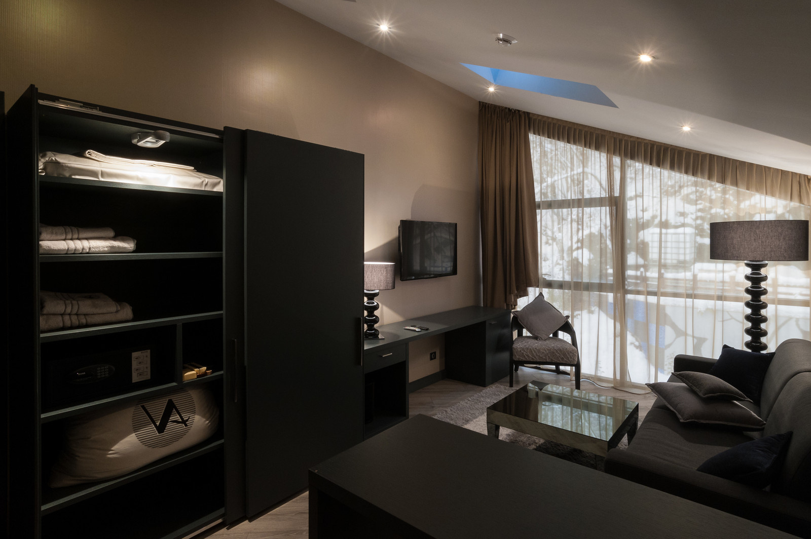 ОТЕЛЬ "ADRIANO"