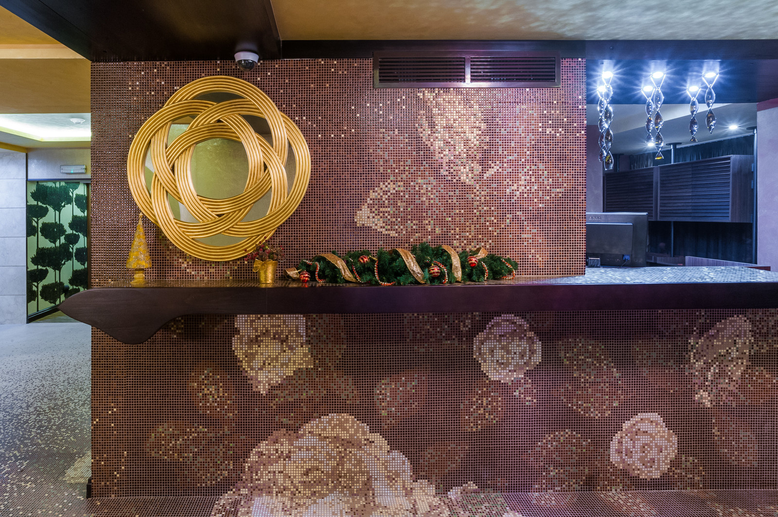 ОТЕЛЬ "ADRIANO"