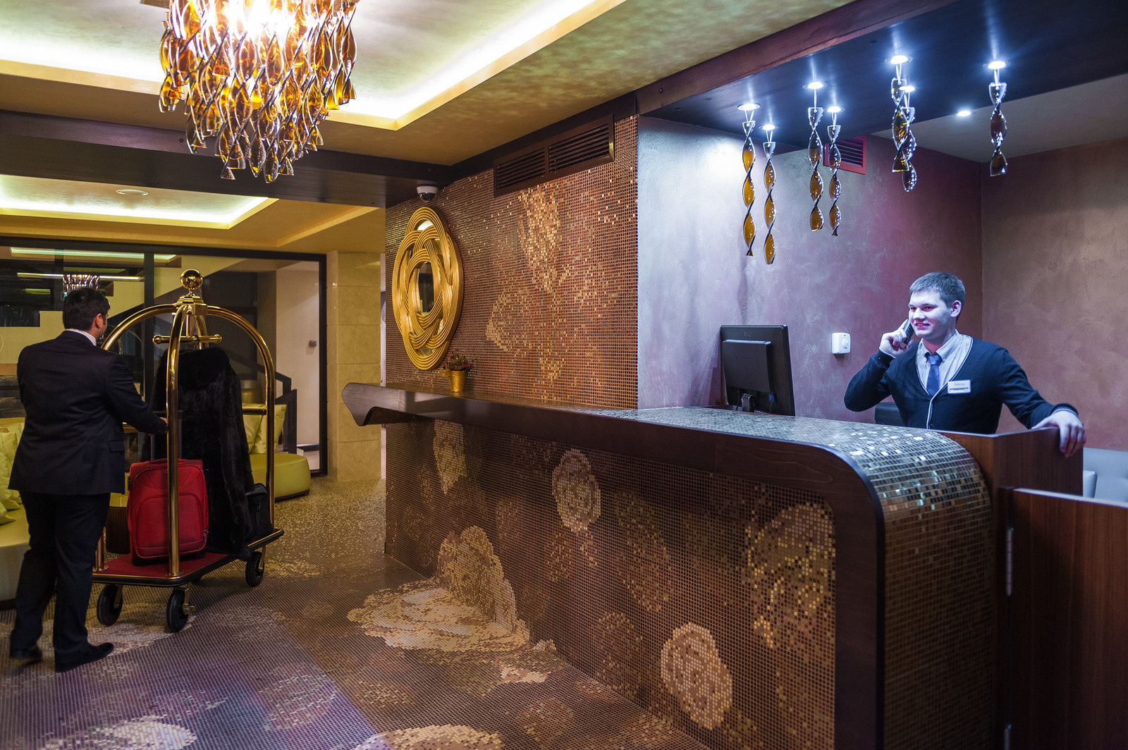 ОТЕЛЬ "ADRIANO"