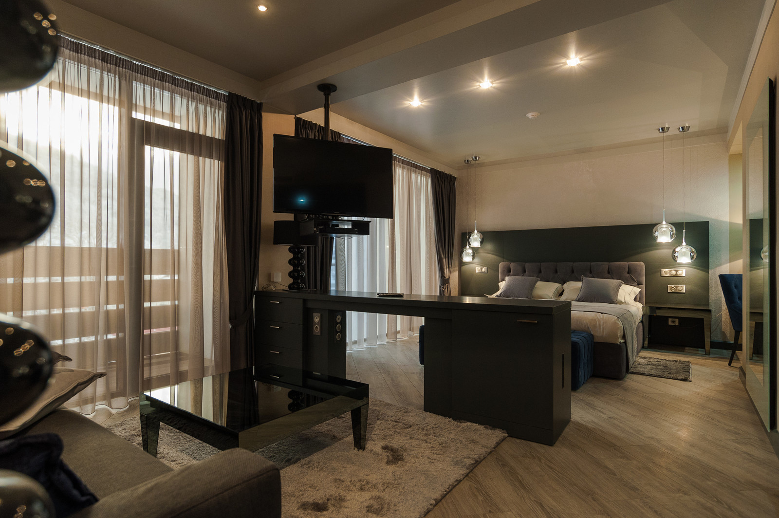 ОТЕЛЬ "ADRIANO"