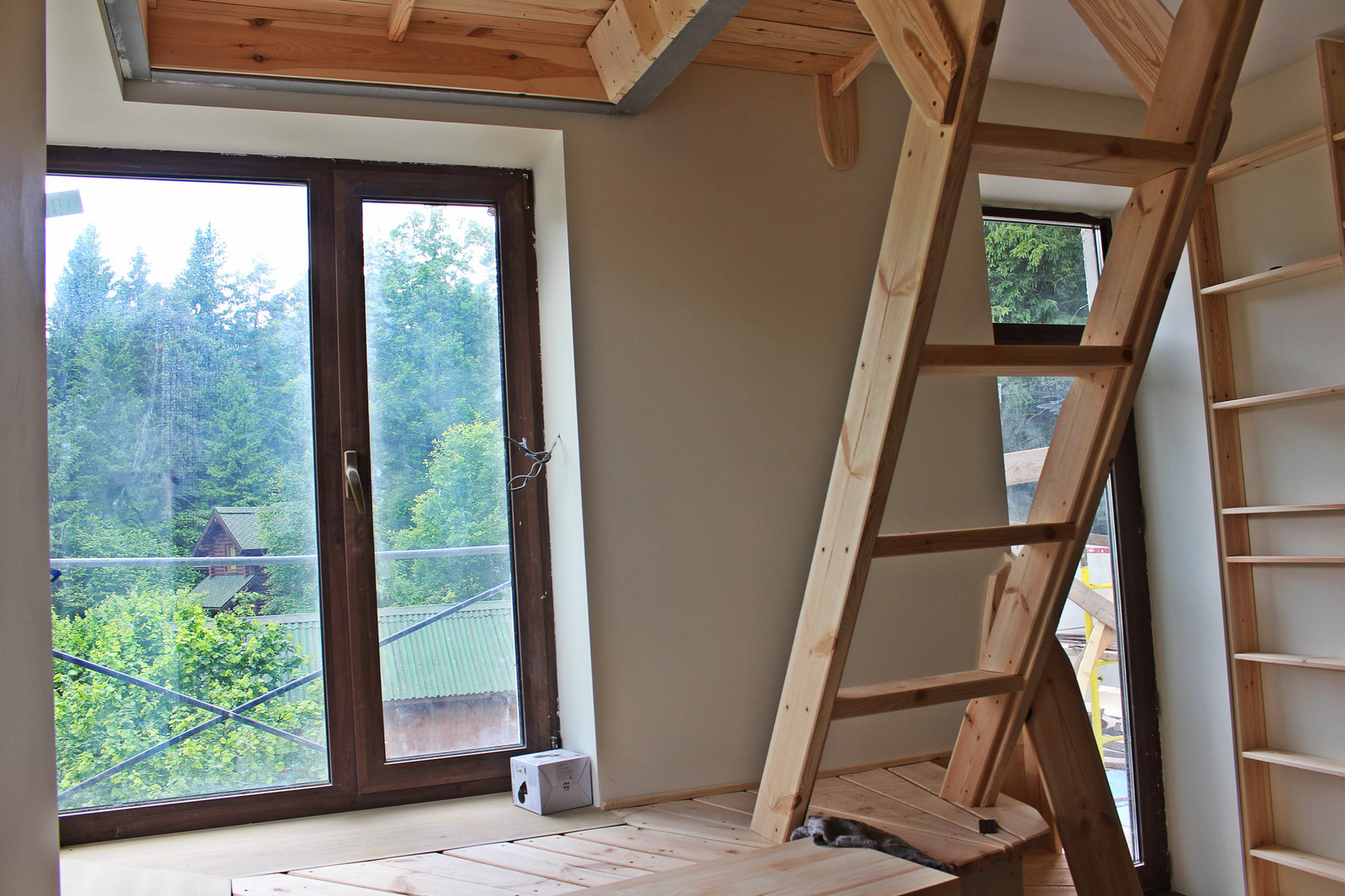 Детская мальчика. Загородное домовладение из двух сообщающихся коттеджей.