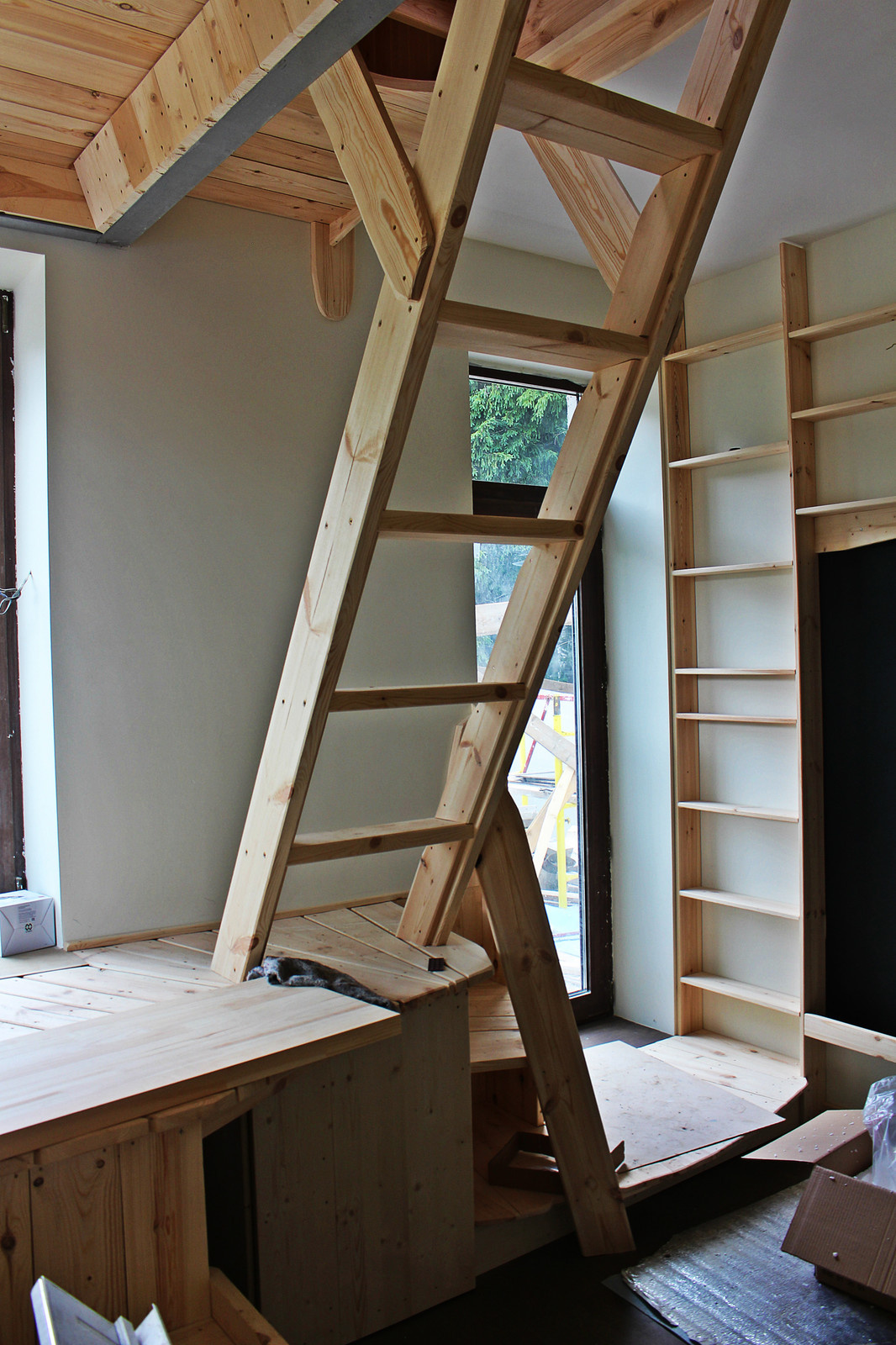 Детская мальчика. Загородное домовладение из двух сообщающихся коттеджей.