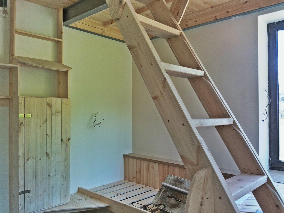 Детская мальчика. Загородное домовладение из двух сообщающихся коттеджей.