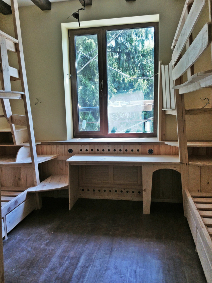 Детская спальня и игровая. Загородное домовладение из двух сообщающихся коттедже