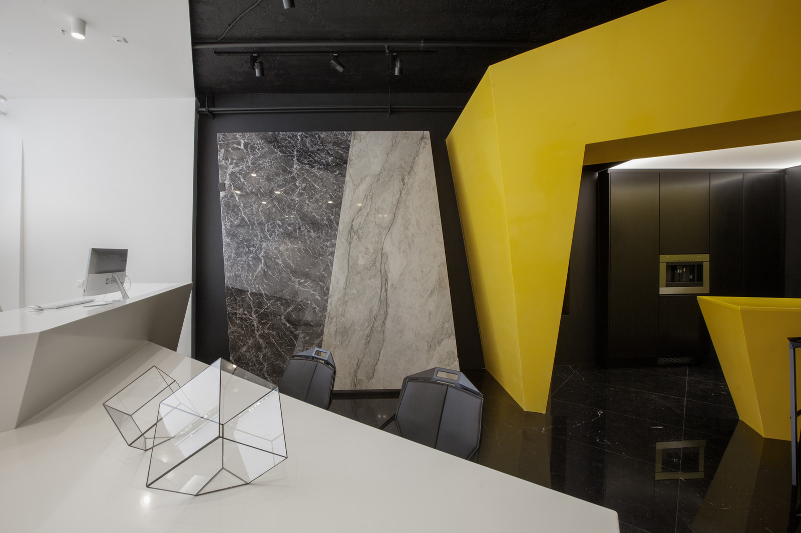 Шоурум InterQuartz в ArtPlay