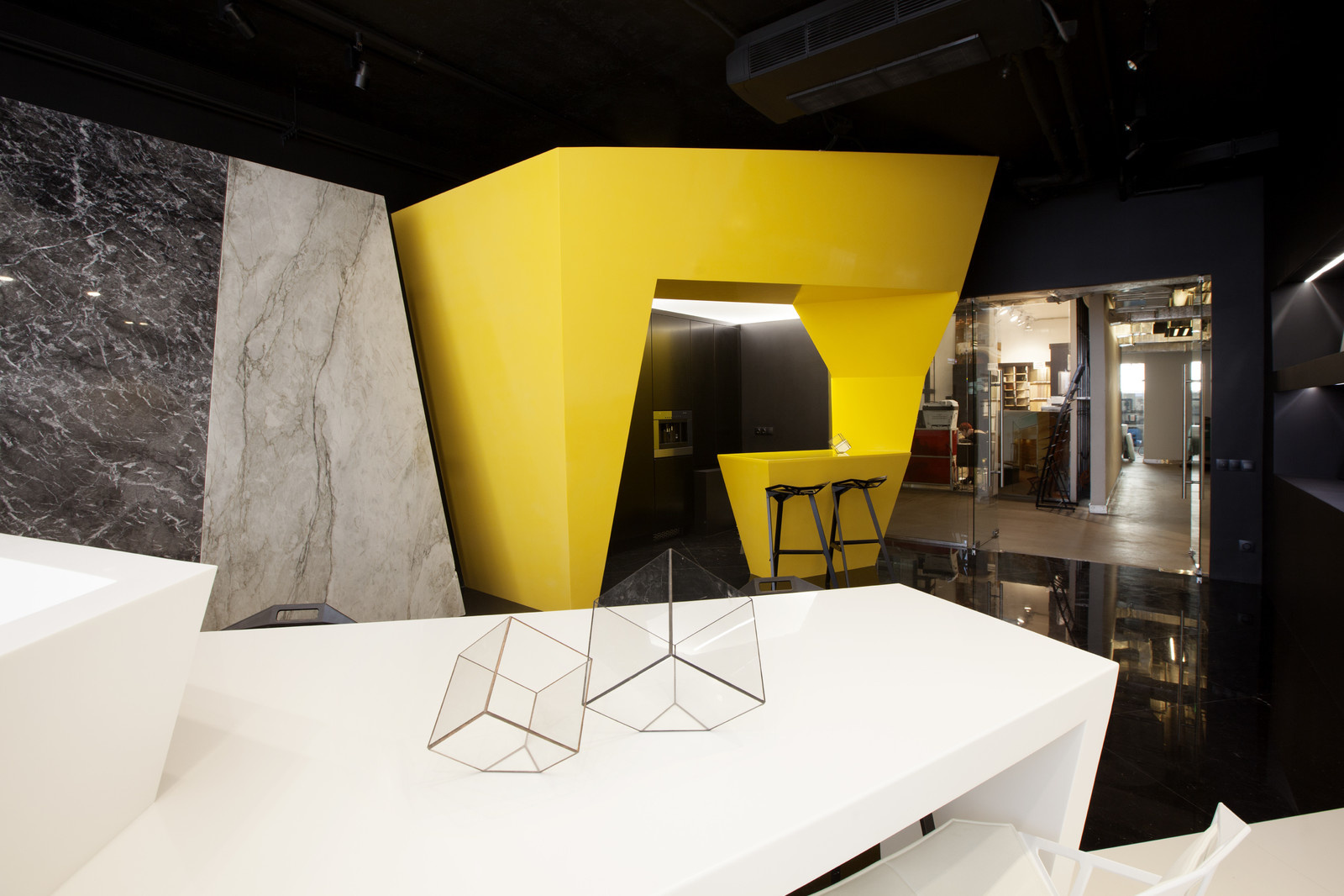 Шоурум InterQuartz в ArtPlay