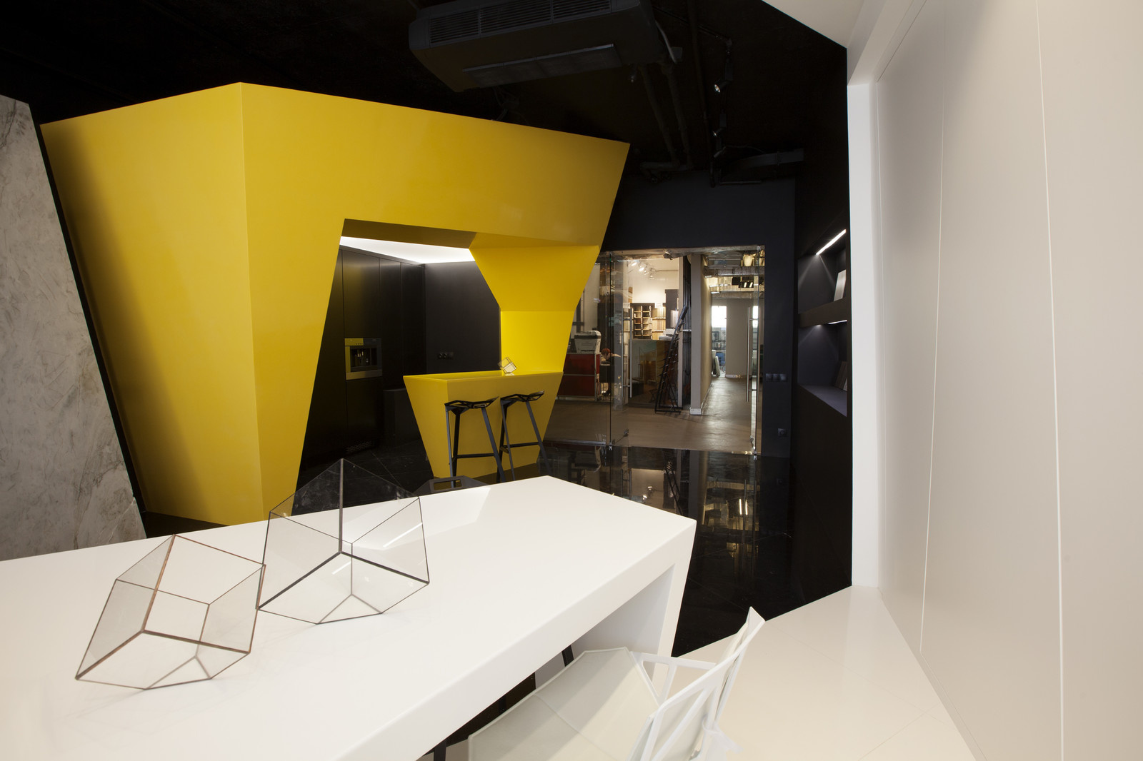 Шоурум InterQuartz в ArtPlay