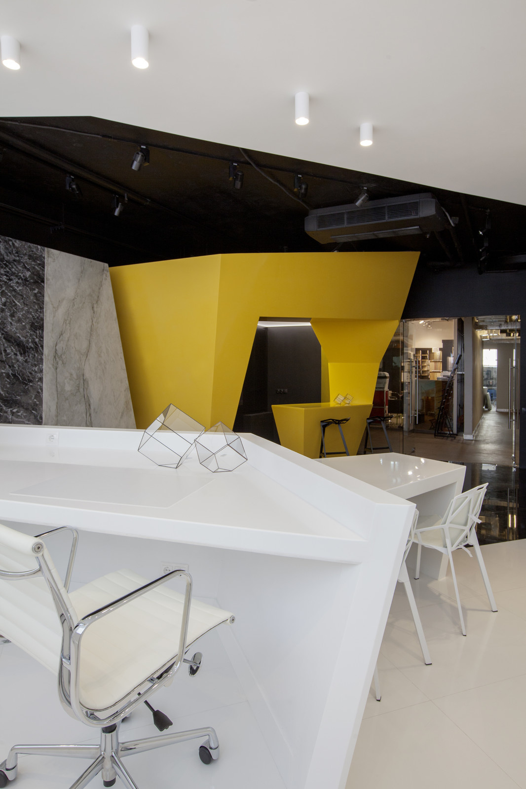 Шоурум InterQuartz в ArtPlay