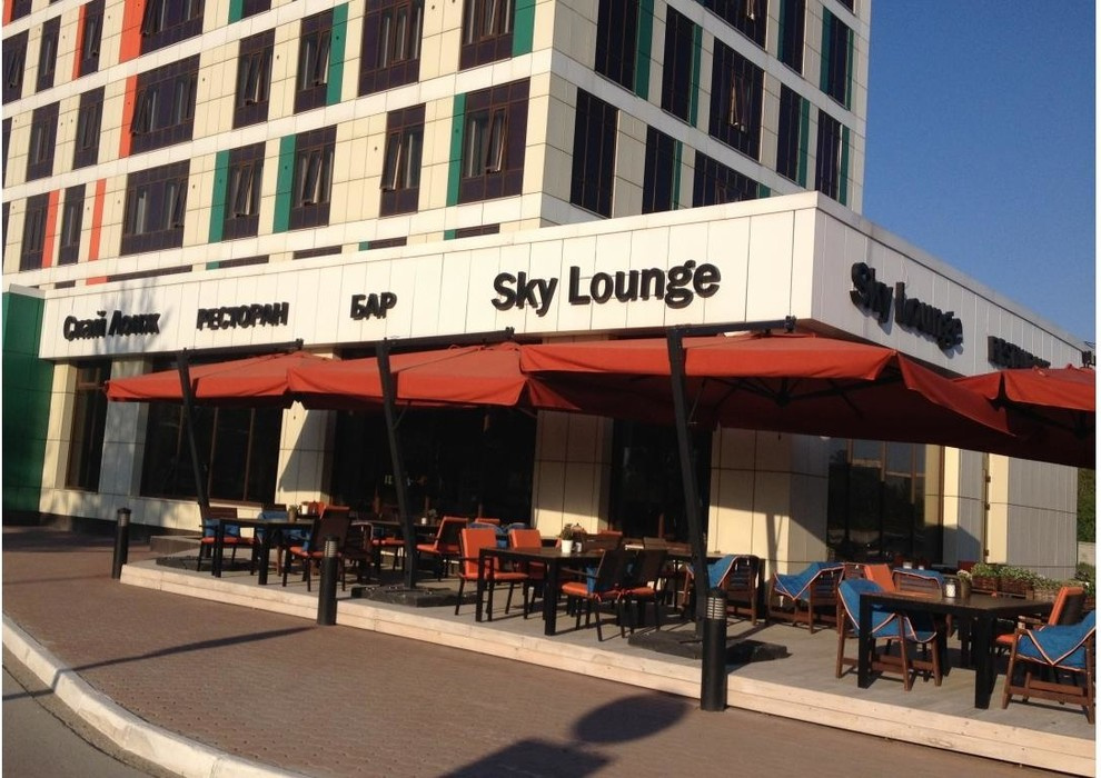Уличные зонты SCOLARO для ресторана Sky Lounge и отеля Sky Port