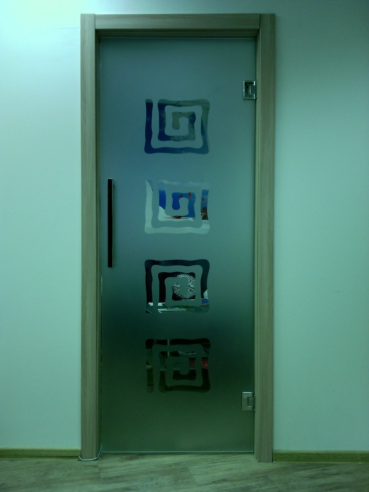 Обложка проекта: Двери из стекла